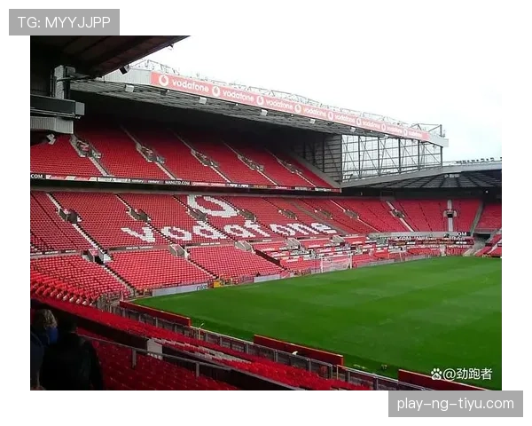 曼联重建隐忧显现：赢球背后体系稳定性承压