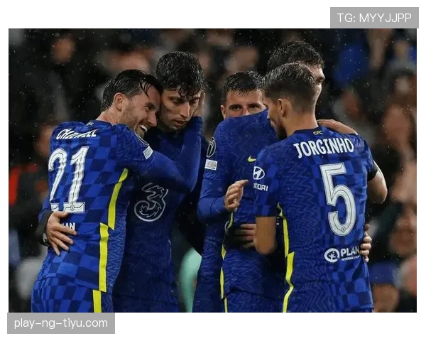 切尔西高位压迫下防线频繁暴露空间，防守稳定性面临考验